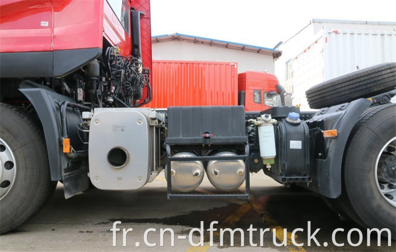 Dongfeng 6X4 Pime mover 14